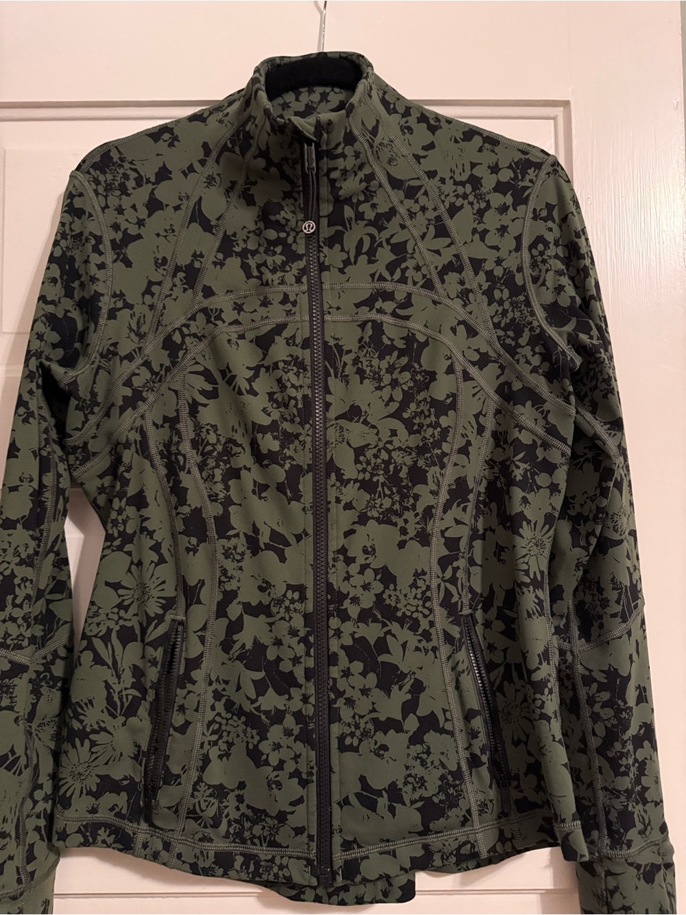 lululemon Define Jacket Efflorescence Green & Black Floral Zip front - Size 10
